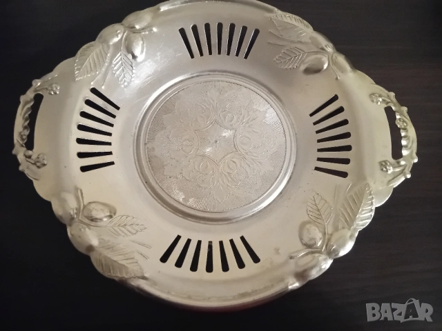 Стара метална чиния/фруктиера , снимка 2 - Антикварни и старинни предмети - 53851471