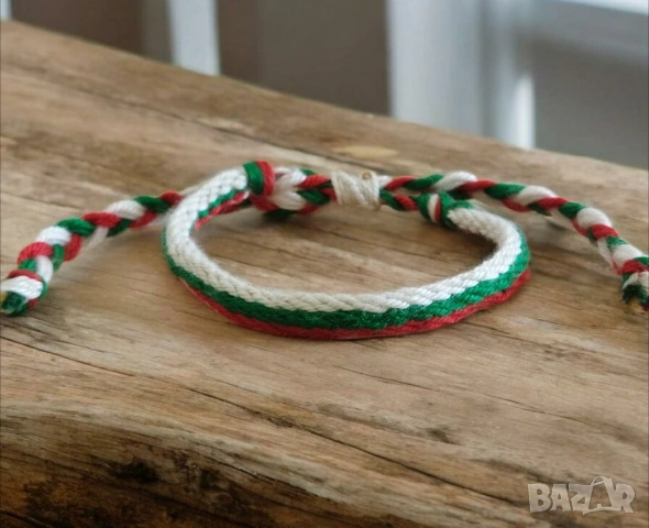 ⬜🟩🟥 Гривна Българския трибагреник ръчно изработена