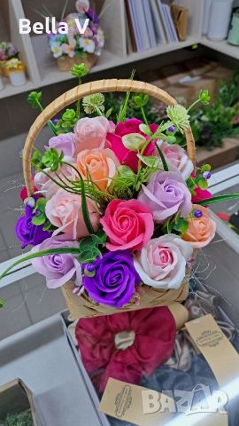 Букет от декоративни сапунени розив кошница, снимка 2 - Други - 45520536
