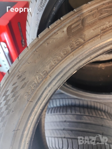 2бр.летни гуми 225/45/18 Kumho, снимка 4 - Гуми и джанти - 52159873