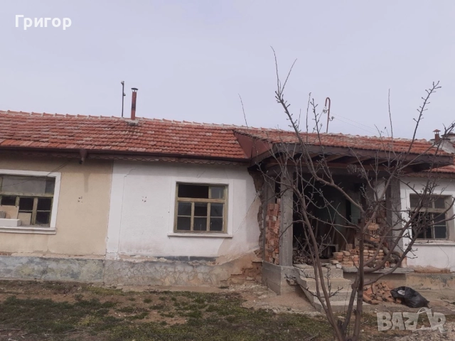 Продавам къща с двор в село Старосел, снимка 6 - Къщи - 52340787