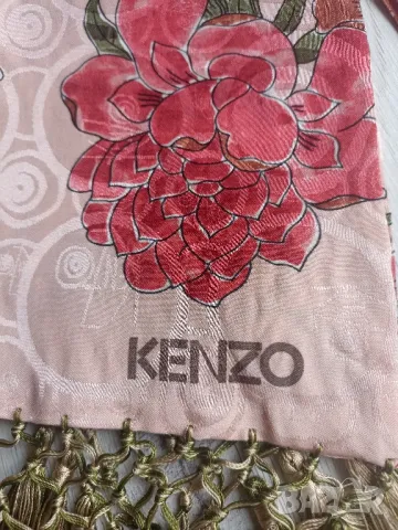 Дамски шал Kenzo, снимка 4 - Шалове - 49181279