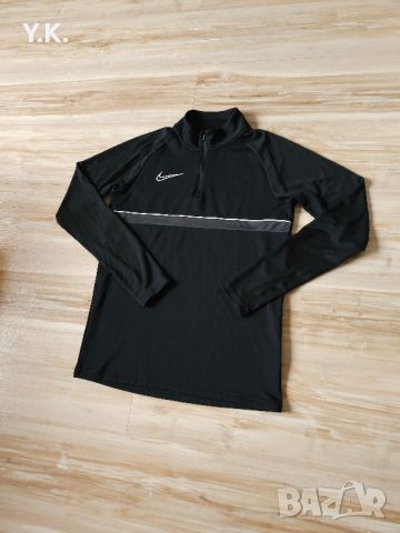 Оригинално мъжко горнище Nike Dri-Fit, снимка 2 - Спортни дрехи, екипи - 45539902