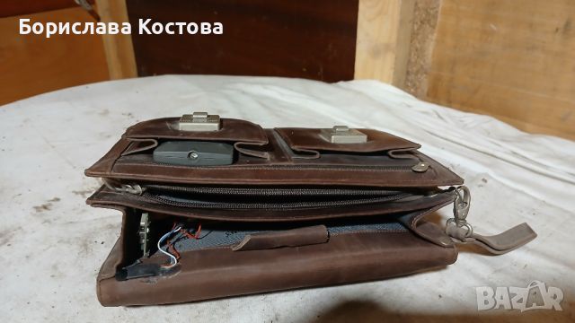 кожена чанта с зарядно., снимка 5 - Чанти - 46717419