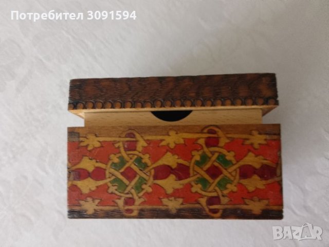 Стара дървена пирографирана кутия за карти за игра, снимка 2 - Други ценни предмети - 45657170