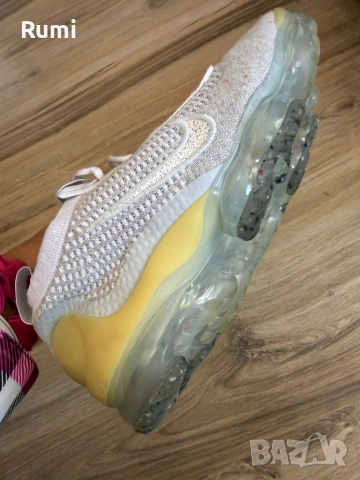 Оригинални маратонки Nike Air VaporMax Flyknit 2021 Pure Platinum ! 38,5 н, снимка 9 - Маратонки - 53660123