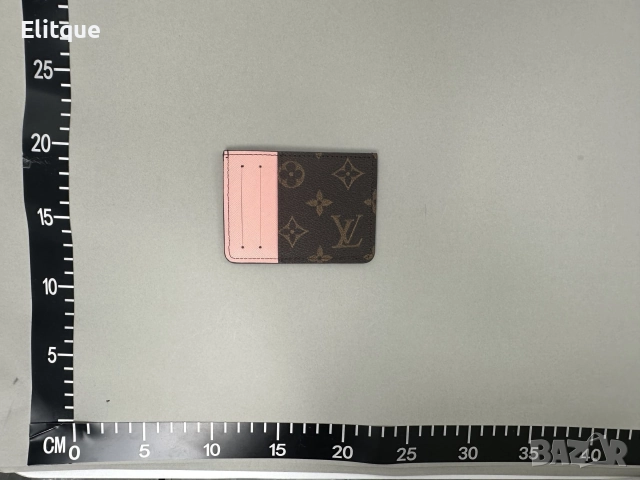 визитник Louis Vuitton , снимка 2 - Портфейли, портмонета - 52713597