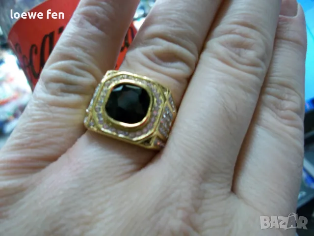 Изключително красив мъжки пръстен неръждаема стомана 316L с черен камък златен златист цвят !, снимка 2 - Мъжки - 49748596