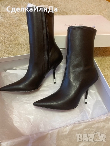 Calvin Klein черни боти н38, снимка 2 - Дамски боти - 51672923