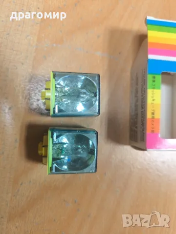 POLAROID FLASHCUBES , снимка 4 - Светкавици, студийно осветление - 48066168