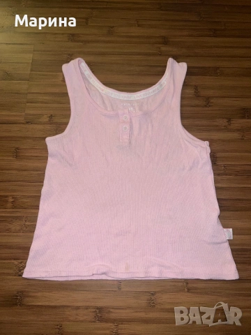 розова дамска блуза с бели копчета