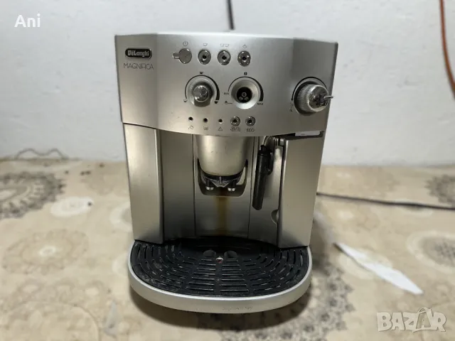 Кафемашина - Delonghi Magnifica, снимка 2 - Кафемашини - 46988608