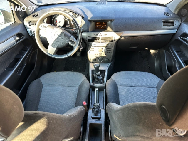 Opel Astra 1.7 CDTi 100hp, снимка 10 - Автомобили и джипове - 53818315