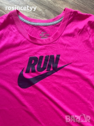 Неонова тениска Nike, снимка 2 - Тениски - 51860180