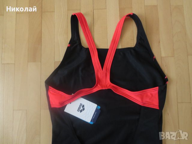 Arena W Essentials Swim Pro Back цял бански, снимка 7 - Бански костюми - 45373606