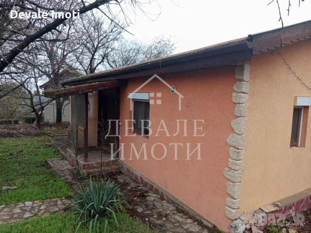 Семейна къща в гр. Русе, местност Мерата (срещу МЕТРО ), снимка 5 - Къщи - 53120683