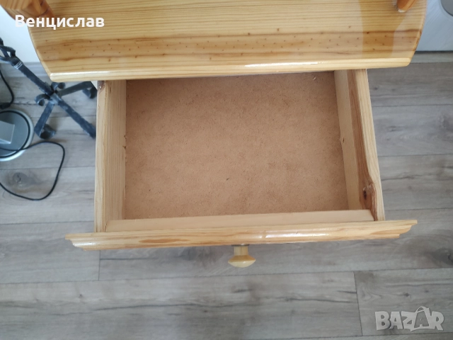 Нощно шкафче от чисто дърво /цветарник/, снимка 4 - Шкафове - 52925896