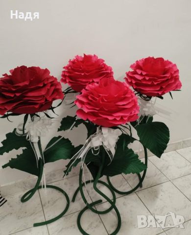 Рози от креп хартия за декорация или подарък, снимка 1 - Подаръци за сватба - 46395254