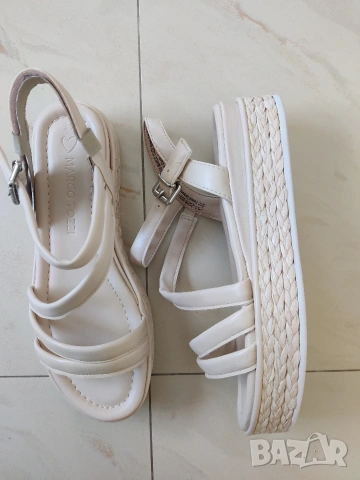 Нови дамски сандали Marco Tozzi, 39 номер