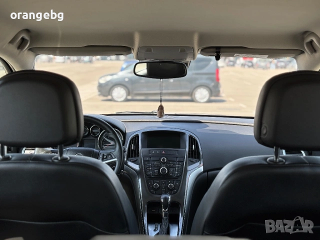 Opel Astra 2.0 CDTI, снимка 8 - Автомобили и джипове - 54218212