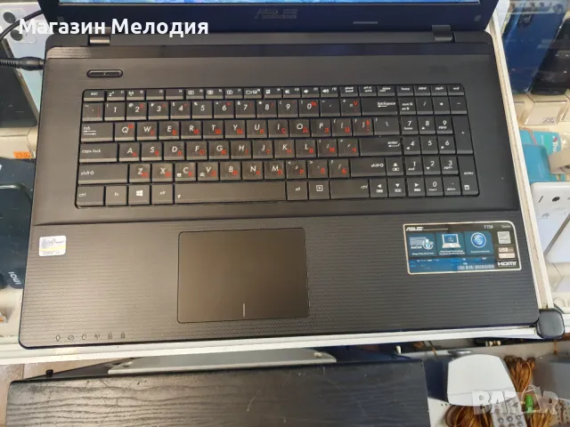 17,3" лаптоп ASUS F75A RAM-6GB HDD-750GB с Windows 10 Pro. Преинсталиран, готов за употреба. Работи , снимка 3 - Лаптопи за дома - 47894282