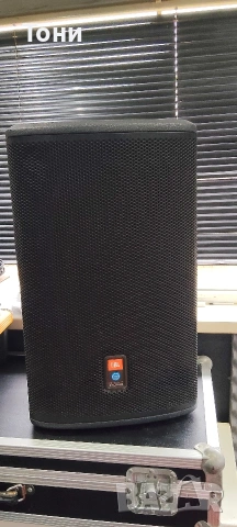 Продавам активна колона JBL PRX512