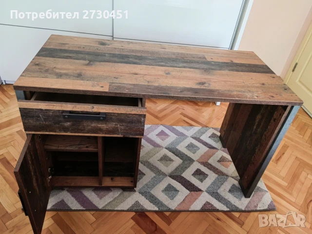 Ученическо бюро, снимка 2 - Мебели за детската стая - 50925469