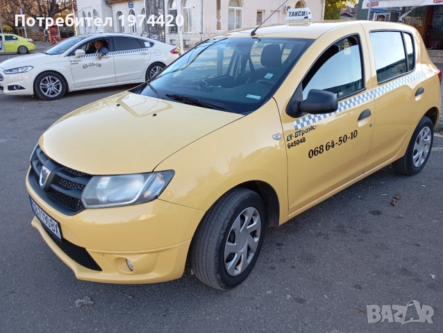 Продавам Дачия Сандеро купувана от България два ключа сервизна книжка втори собственик .