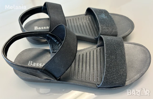 Нови спортни обувки Reserved + подарък сандали, н. 37, снимка 7 - Детски маратонки - 47009023