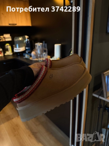 Чисто нови обувки  UGG 