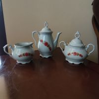 Порцеланов чайник, латиера ,захарница, снимка 9 - Сервизи - 45845218