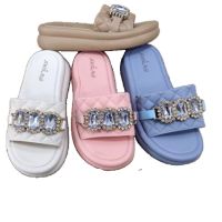 Бижу за вшите крака: Луксозни дамски чехли с кристали които привличат вниманието със своя блясък, снимка 1 - Чехли - 45400180