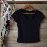 Черна тениска Shein xs , снимка 1 - Корсети, бюстиета, топове - 45415151