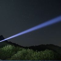 Моще акумулаторен фенер с 500 метра обхват, снимка 6 - Къмпинг осветление - 45193931