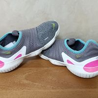 Nike Free RN Flyknit 3.0 Women's Running Shoe, снимка 8 - Маратонки - 45761307