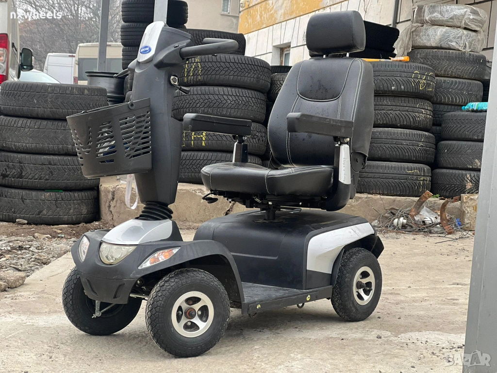 Акумулаторен скутер за трудно подвижни хора инвалиди Invacare Трудно подвижни, снимка 1