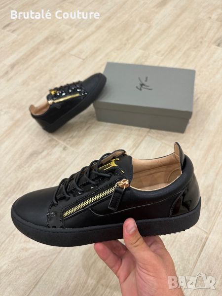 Giuseppe Zanotti, снимка 1