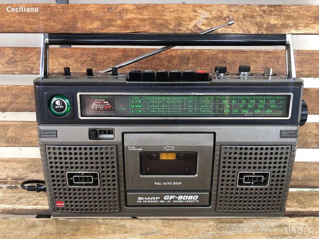 Радиокасетофон Sharp GF-8080E , снимка 1