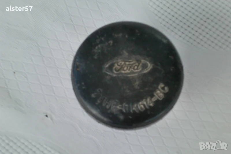 Капачка за масло от Ford Sierra  71HF-6K614-BC., снимка 1