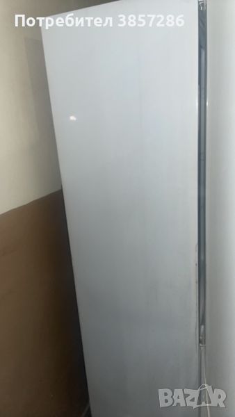 Хладилник с фризер с три чекмеджета, снимка 1
