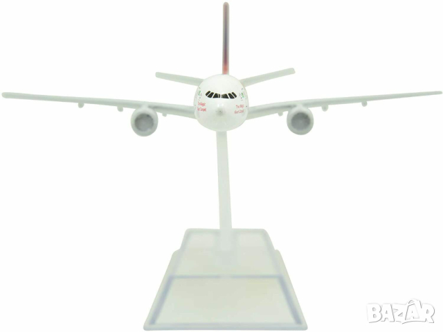 Бойнг 777 самолет модел макет метален лайнер TAM летище, снимка 2 - Колекции - 44974688