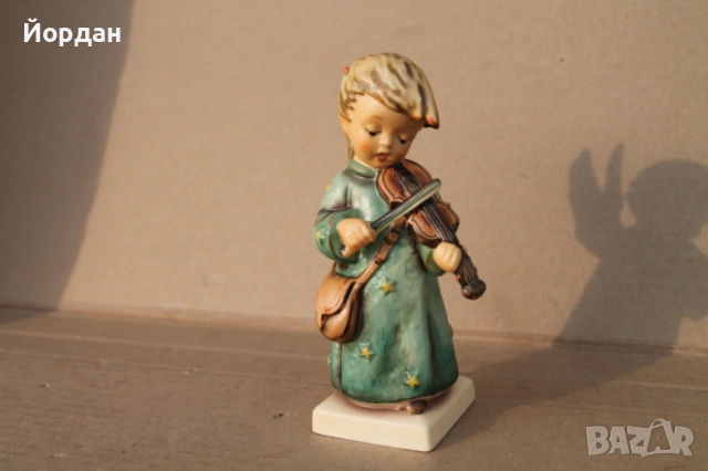 Немска порцеланова фигурка ''Goebel Hummel Figurine, Celestial Musician Violin Angel''188