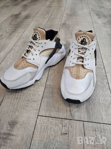 Nike W Air Huarache, снимка 1 - Маратонки - 46371984