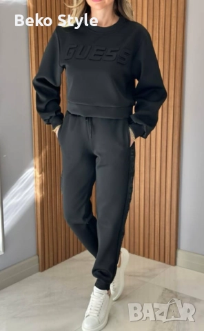Дамски екип Guess, снимка 4 - Спортни екипи - 52182395