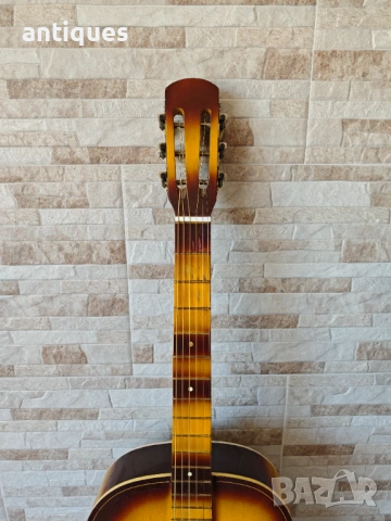 Класическа акустична китара от соц-а - КРЕМОНА, снимка 2 - Китари - 54252692