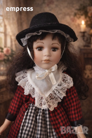 Три порцеланови кукли , снимка 5 - Колекции - 53838012