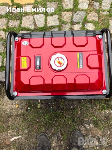 Генератор 3 фазен монофазен Honda ECMT 7000 Чисто нов не е пален никога , снимка 2 - Генератори - 52673390