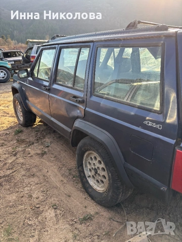 Jeep Cherokee 2.5VM за части , снимка 4 - Автомобили и джипове - 54103748
