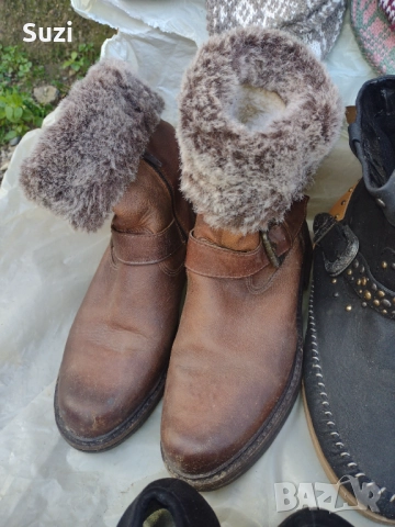 Къси дамски боти с пух