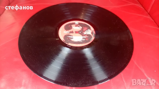 Троен албум на  THE CLASH   SANDINISTA! Холандия, снимка 8 - Грамофонни плочи - 50594562